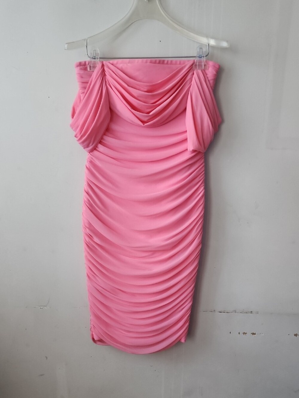 Fashion Nova Pink Ruched Off-Shoulder Midi Dress. New Without Tag - Picture 3 of 10